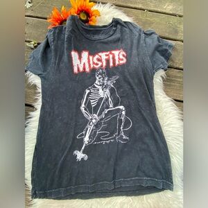 Live Nation Black and Red Misfits Short Sleeve Tee